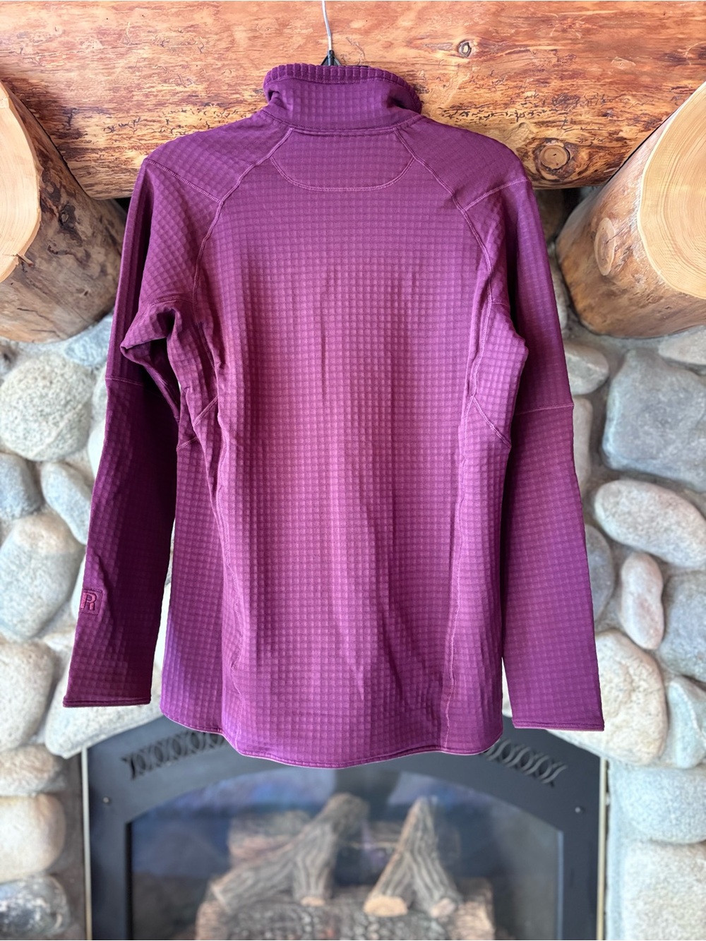 Patagonia Women's R1 Quarter-Zip Fleece Pullover in Night Plum - Picture 2 of 6